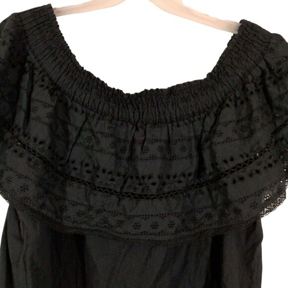 Sofia Vergara Black Eyelet Ruffled Off The Shoulder Top Plus 3X - Picture 5 of 8